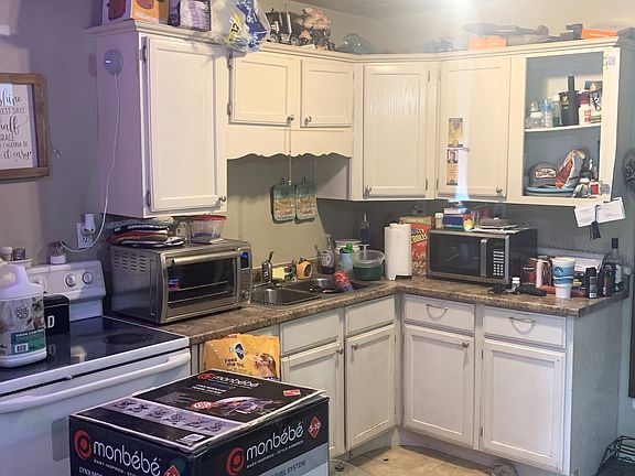 2nd image of 313-317 W Van Buren St