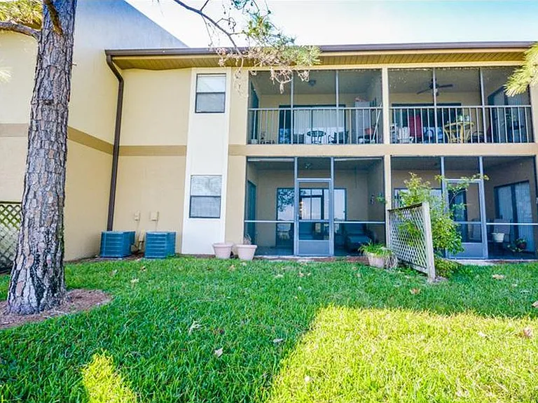 10101 Sailwinds Blvd S #103 — Photo 9