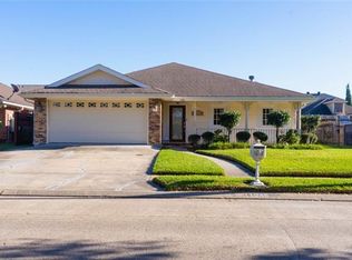 11248 Lake Forest Blvd, New Orleans, LA 70128
