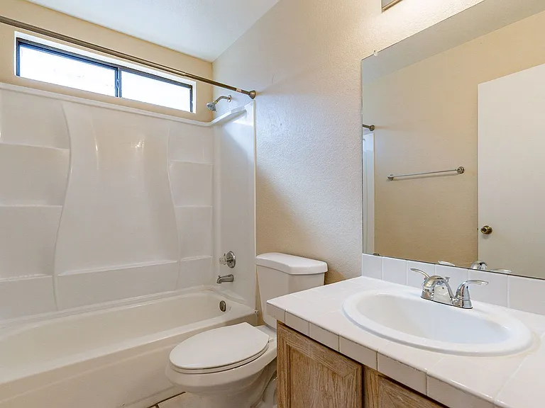 630 W Cassidy Pl — Photo 30