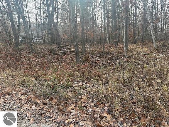 2nd image of W Shore Dr Lot 122