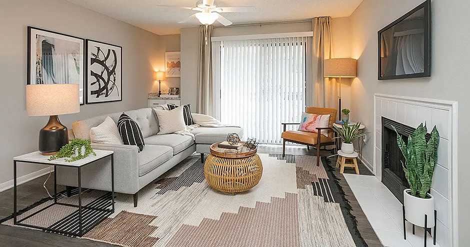 Residences at Glenview Reserve Apartment Homes — Photo 2