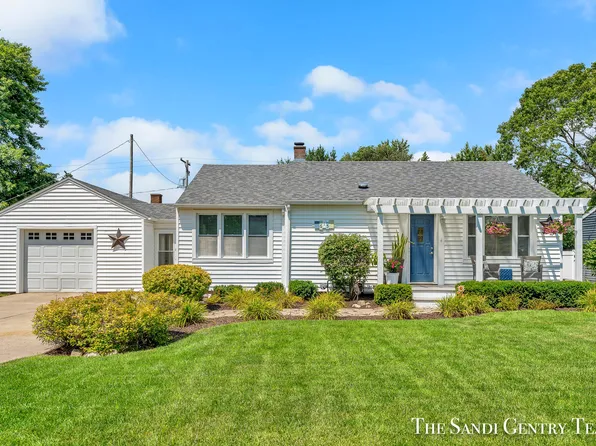 615 Summer St, Spring Lake, MI 49456