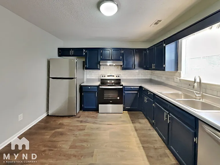 722 Village Overlook — Photo 3