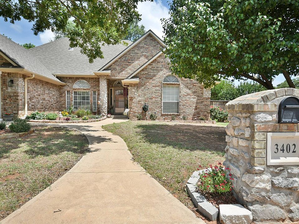 1st image of 3402 Crownoaks Dr