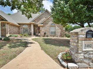 3402 Crownoaks Dr, Duncan, OK 73533