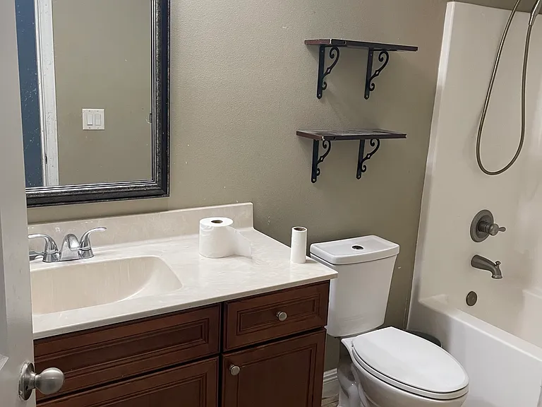 702 Hazel Dr — Photo 15