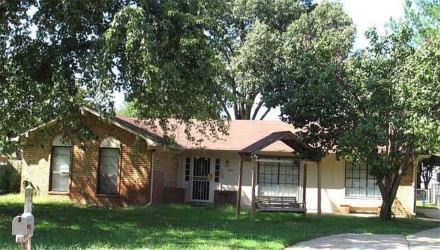 1st image of 3975 N Heatherhill Dr