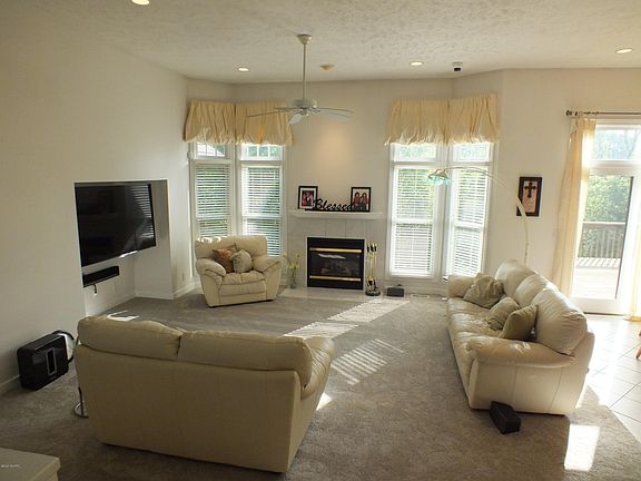 3rd image of 2552 Marble Ct