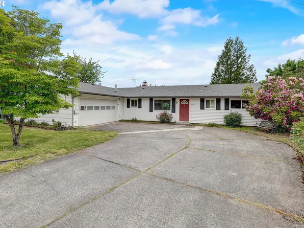 880 NW Cascade Ct, Gresham, OR 97030