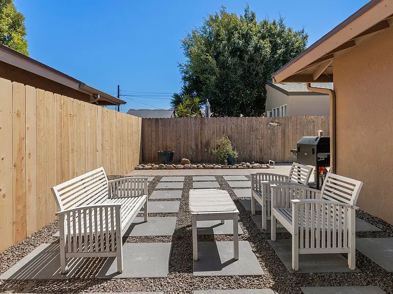 3522 Nile St — Photo 2