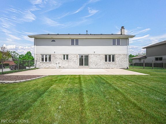 4th image of 7819 Lakeside Dr