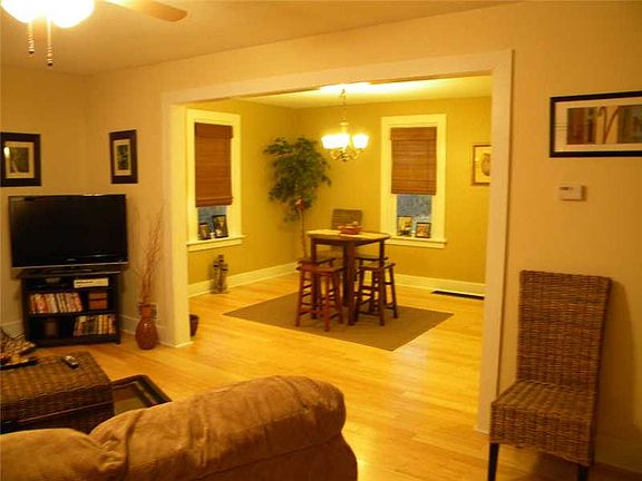 5th image of 715 Saint Clair St