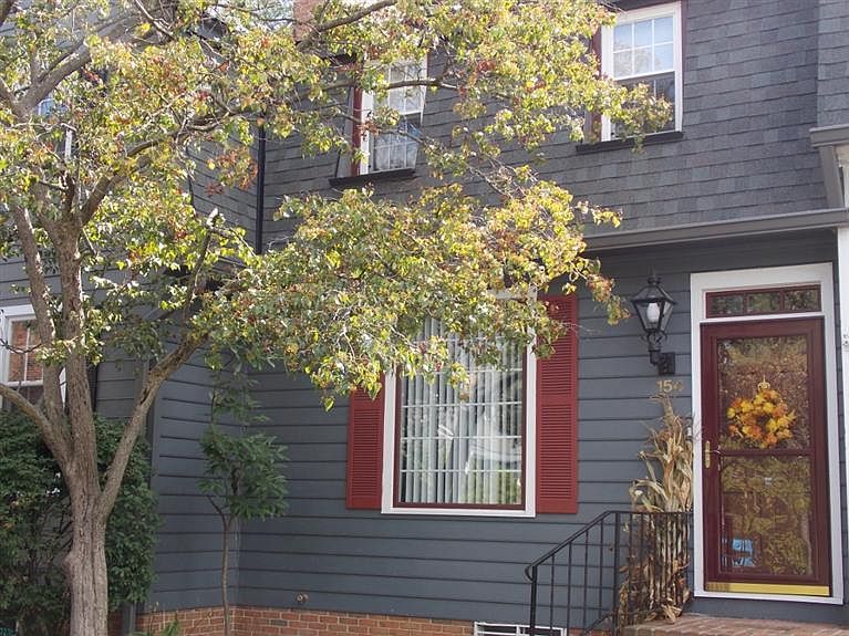1st image of 154 Lyons Dr