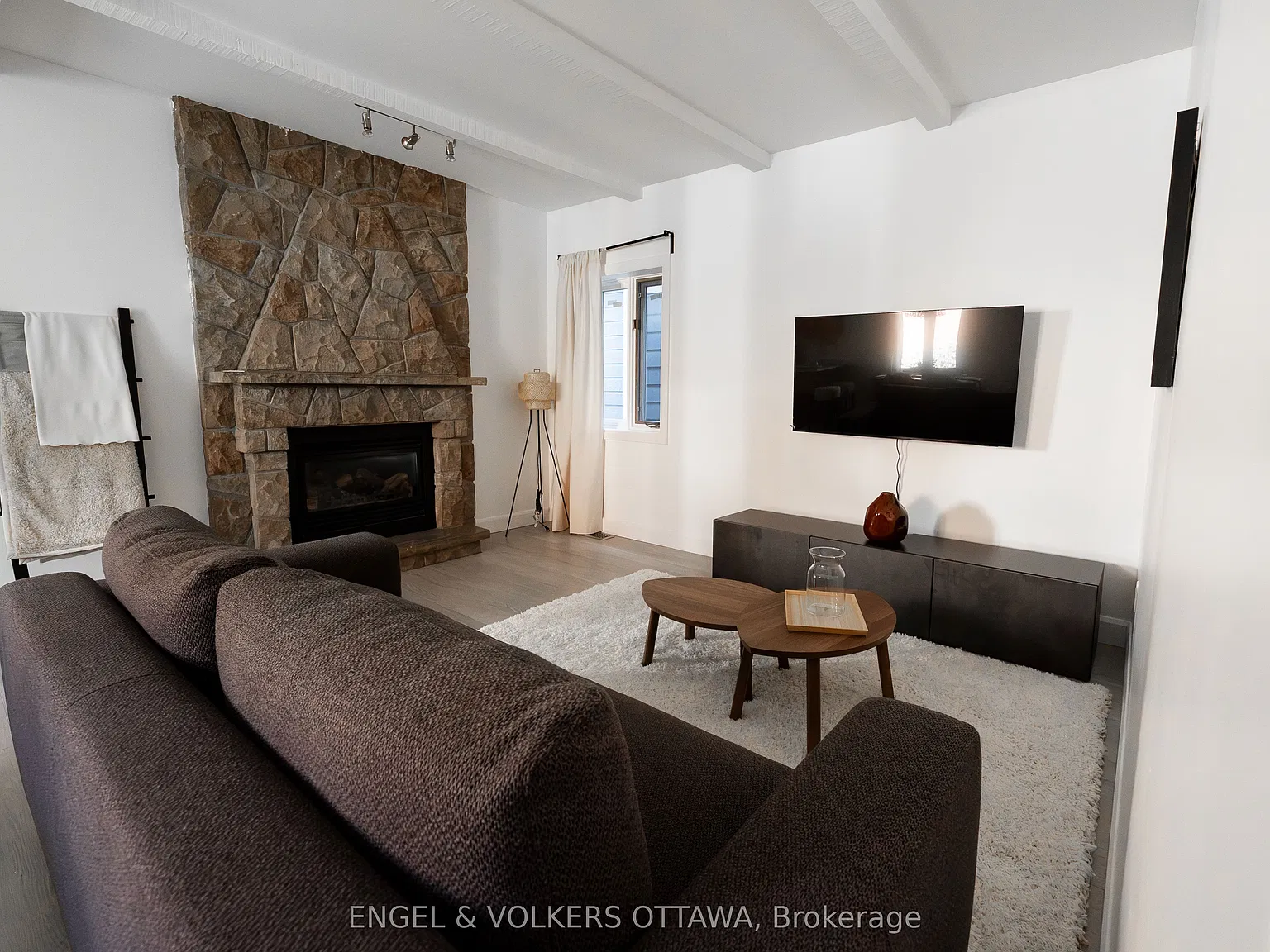 3 bed, $3,200 — Photo 4