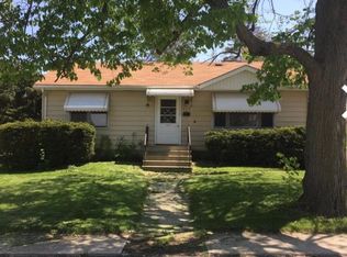 533 Ledochowski St, Lemont, IL 60439