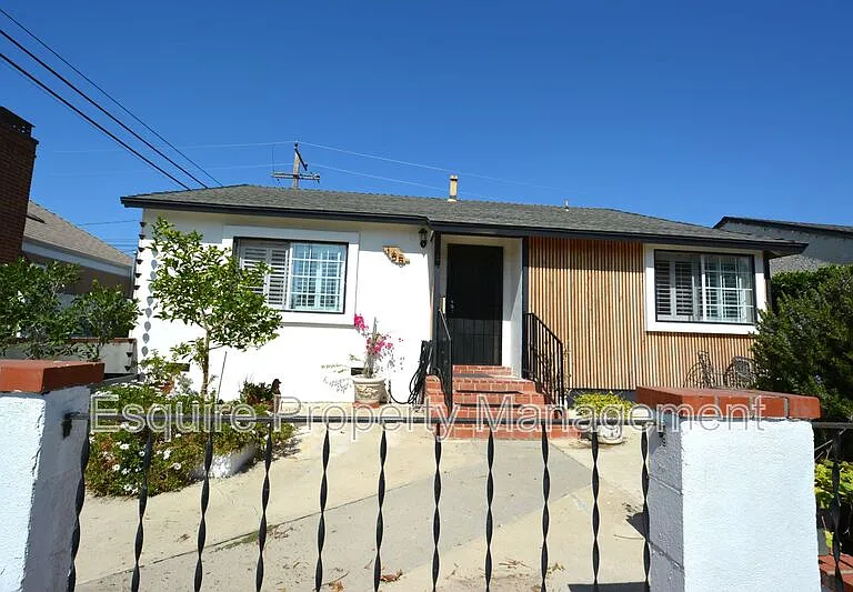 165 Wilson Ave — Photo 1