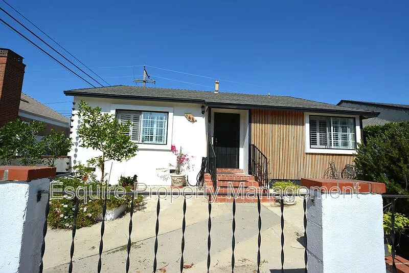 165 Wilson Ave