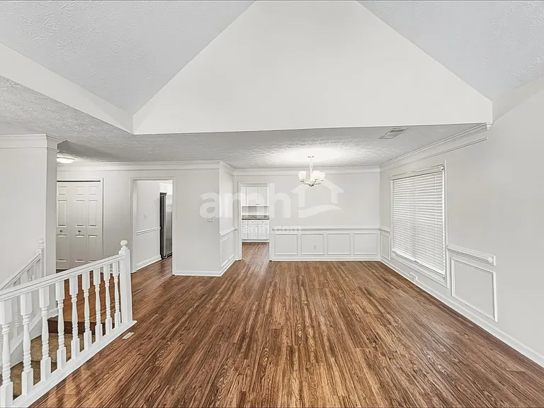 1772 N Oak Dr — Photo 9