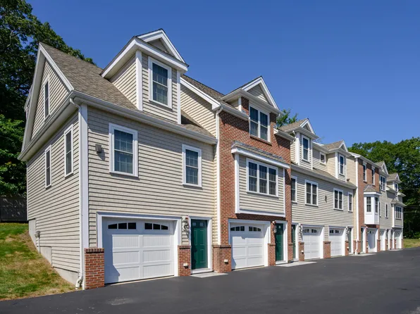 1148 Bedford St, Abington, MA 02351