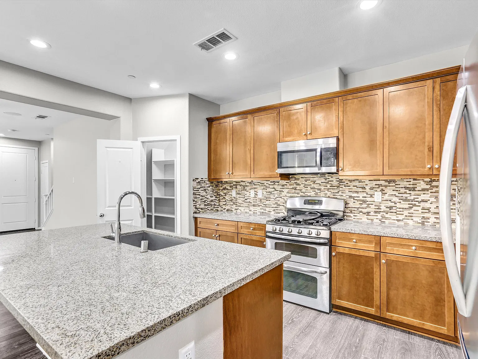2215 Antonio Drive - 1 — Photo 4