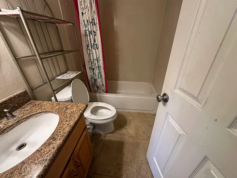 2136 Skylark Ct — Photo 23