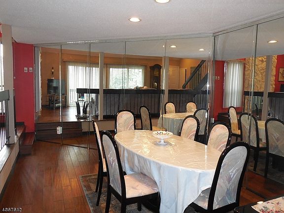 4th image of 180 Kingsberry Dr Unit 180