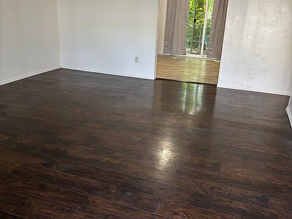 3rd image of 3936 Randolph St