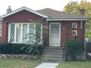 8810 S Euclid Ave, Chicago, IL 60617