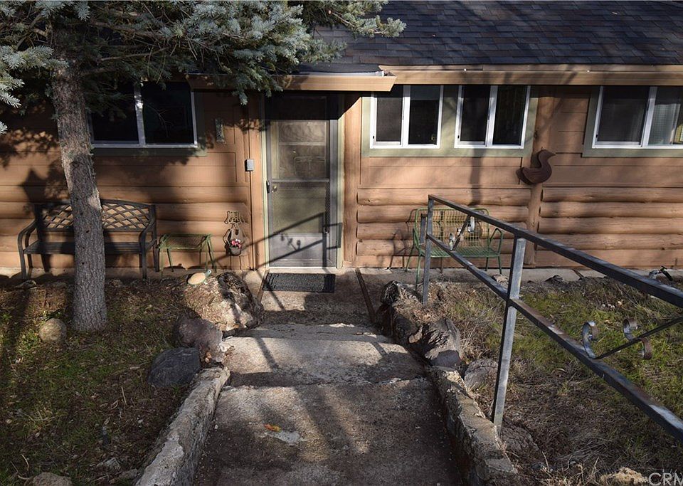 1st image of 3027 Broadway St