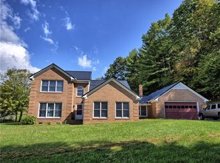 366 Staggs Creek Rd, Warrensville, NC 28693