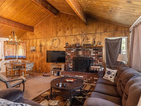 3rd image of 1099 Pan Springs Ln