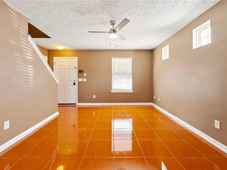 5125 Sky Ridge Way — Photo 13