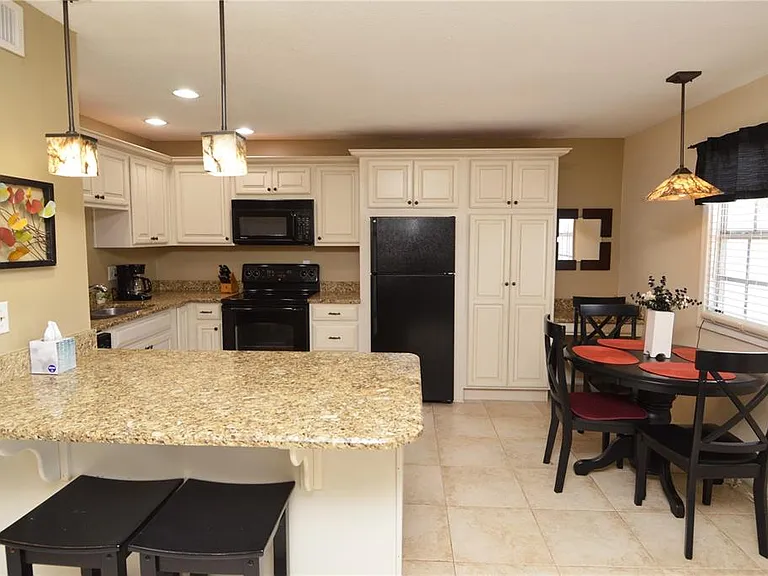 5245 Coquina Key Dr SE #A — Photo 5