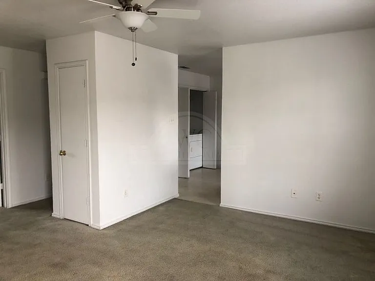 5704 Redstone, Killeen — Photo 3