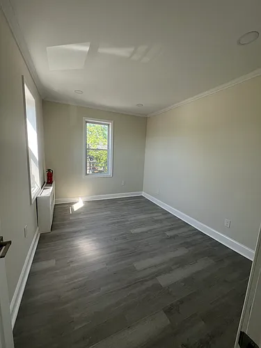 29 Laurel Ave #2 Photo 1