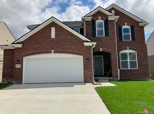 51179 Quaker Ln, Canton, MI 48187
