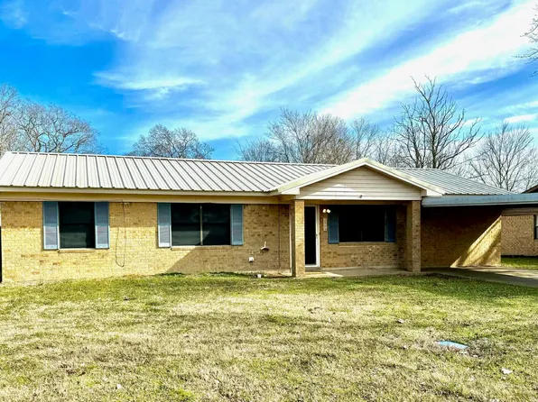 1409 Hooks St, Crockett, TX 75835