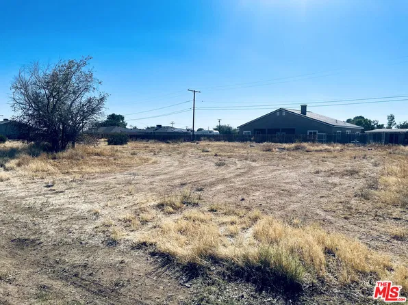 8836 Aspen Ave, California City, CA 93505