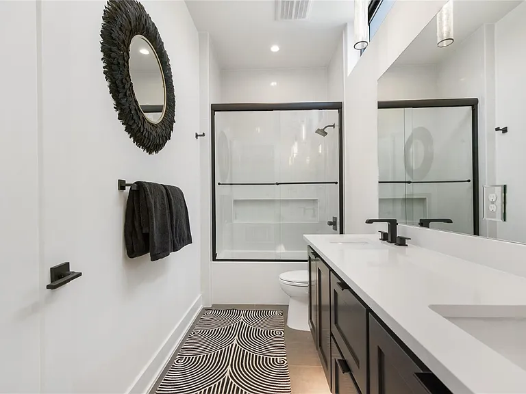 5004 Highland Ct — Photo 25