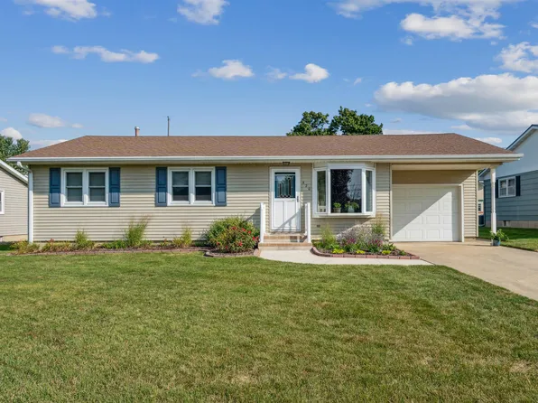 520 11th Ave SE, Dyersville, IA 52040