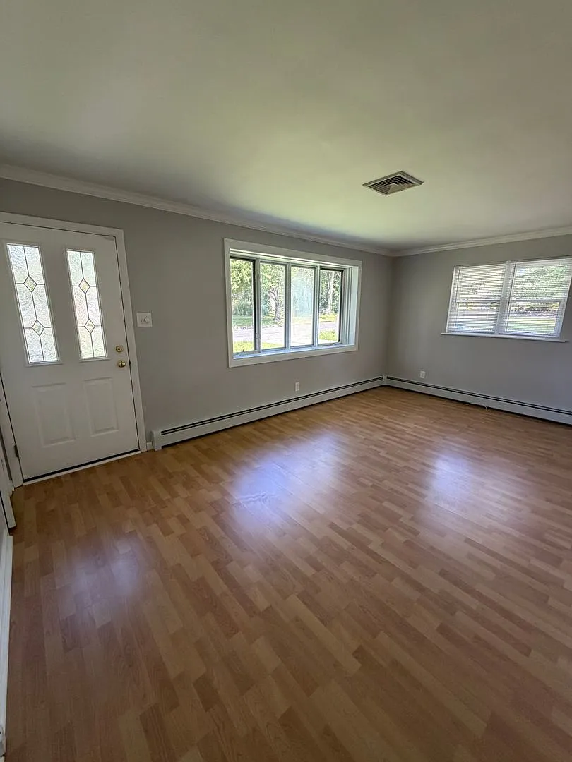 2 Bed Single Family in Deptford! Eligible for $500 Security Deposit. — Photo 2