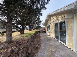 14840 Lake Shore Dr, Weed, CA 96094