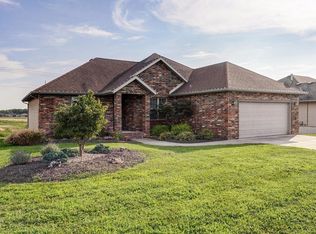 2604 W Garton Rd, Ozark, MO 65721