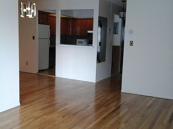 5th image of 11207 75th Ave APT 2
