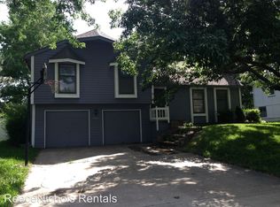 13014 S Aztec Cir, Olathe, KS 66062