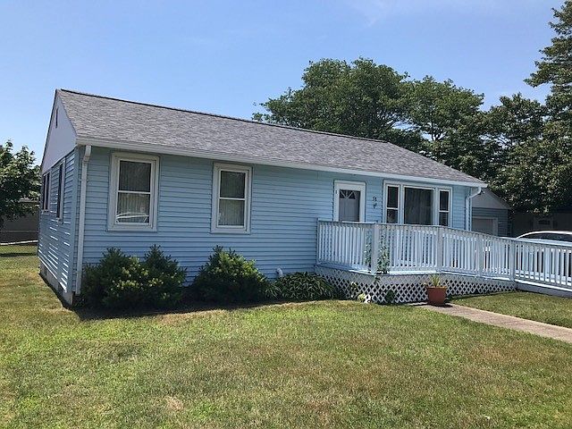 1st image of 58 Blanchard Ave