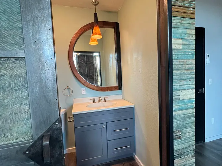 602 N Broadway St #C — Photo 5