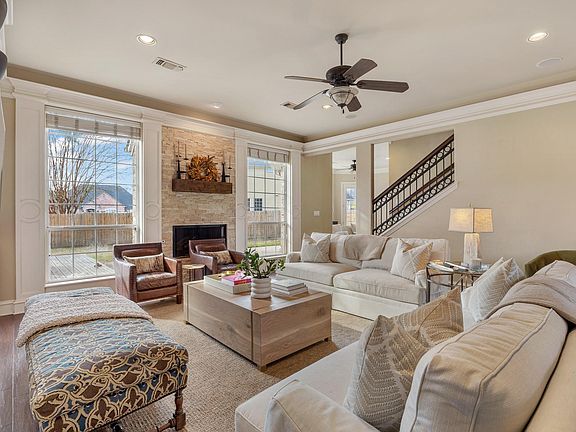 4th image of 2310 Firestone Cir