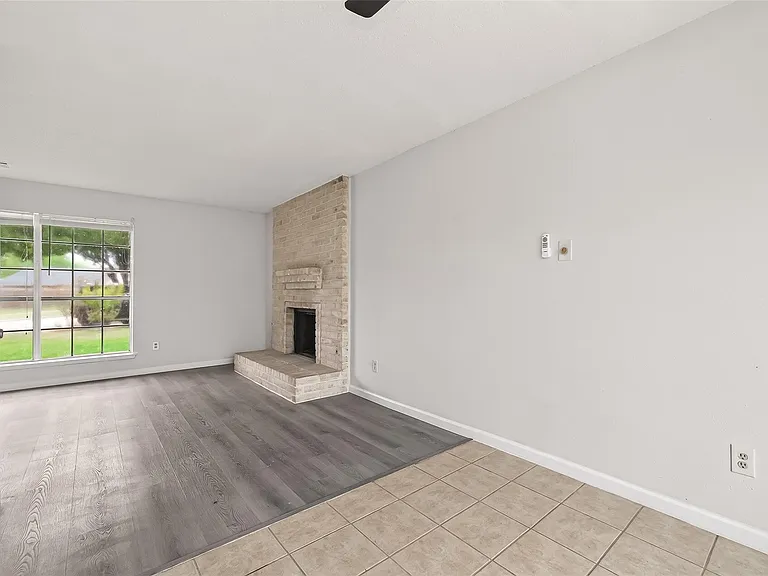 7523 La Place Dr — Photo 12